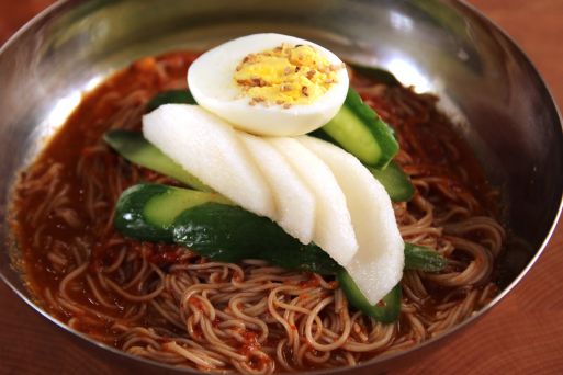 Naengmyeon – Mỳ lạnh