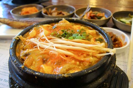 Soondubu jjigae – Đậu phụ hầm cay